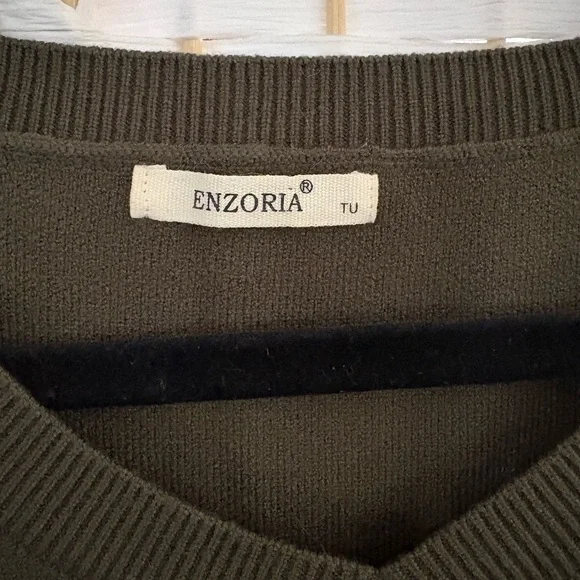 Rock & Roll Oversized Olive Green Sweater - Picture 4 of 6